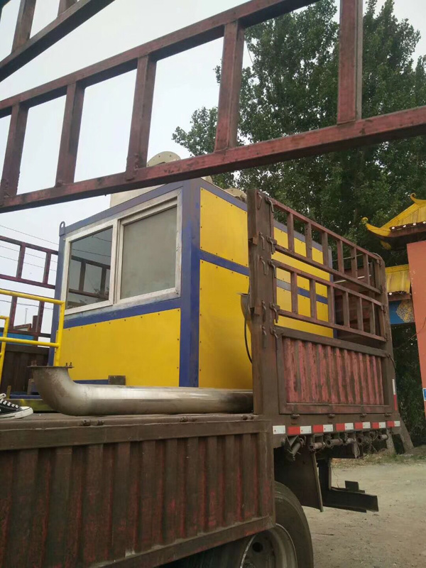 mixed plastic material separator is transported