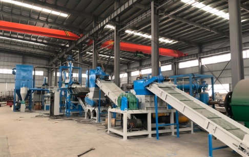 PCB board recycling machine being debugged in Hebei, China