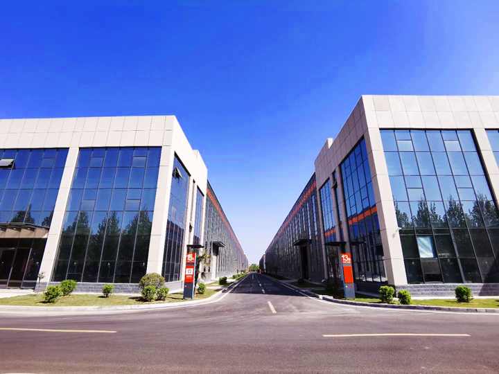 As an entity enterprise integrating industry and trade, Doing Holdings gradually expanded the factory covering area from 6,000㎡ to 20,000㎡ since 2016. Doing’s work team, including professional technical team, e-commerce team, and sales team, had grown to 100+ employees.