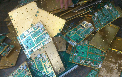 Printed circuit board recycling methods