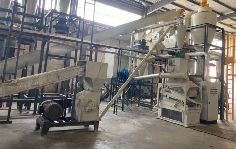 Radiator recycling plant -- Automatic machine to separate copper and aluminium