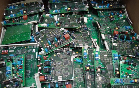 What is the procedure of e waste recycling?