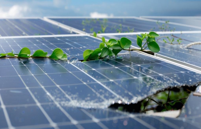 Waste solar panel recycling equipment