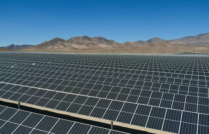 photovoltaic panel recycling machine