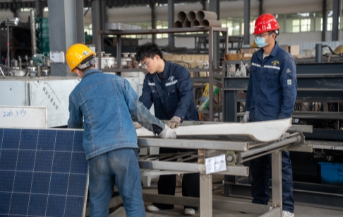 DOING ECO Signs Solar Panel Glass Removal Machine Order in Zhengzhou, China