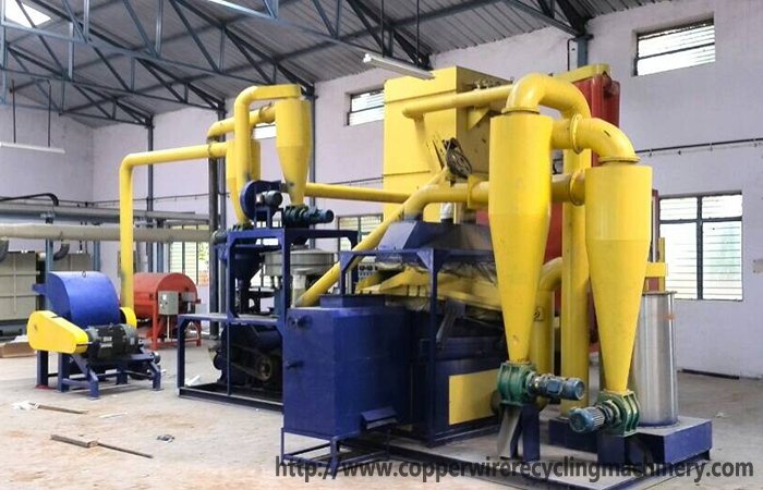 Circuit board recycling machine